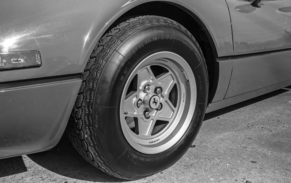 1977年的法拉利308 GTB,不被时间磨灭的经典