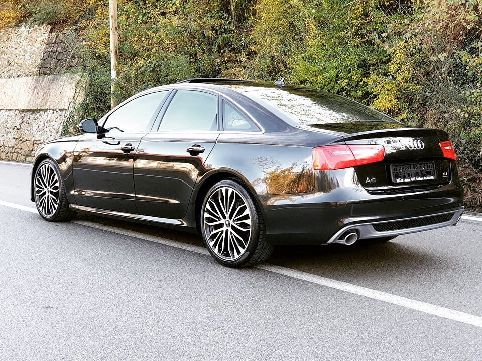 Audi A6,还有谁喜欢这个大灯的,反正我很喜欢