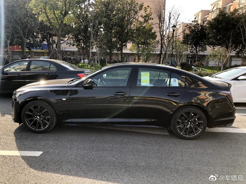 凯迪拉克ct5爆改图片,凯迪拉克ct5黑武士改装 这台全黑色凯迪拉克ct5 真的帅!