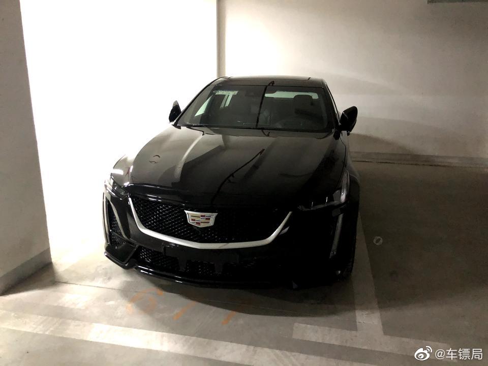 凯迪拉克ct5黑色,凯迪拉克ct5 效果图 这台全黑色凯迪拉克ct5 真的帅!