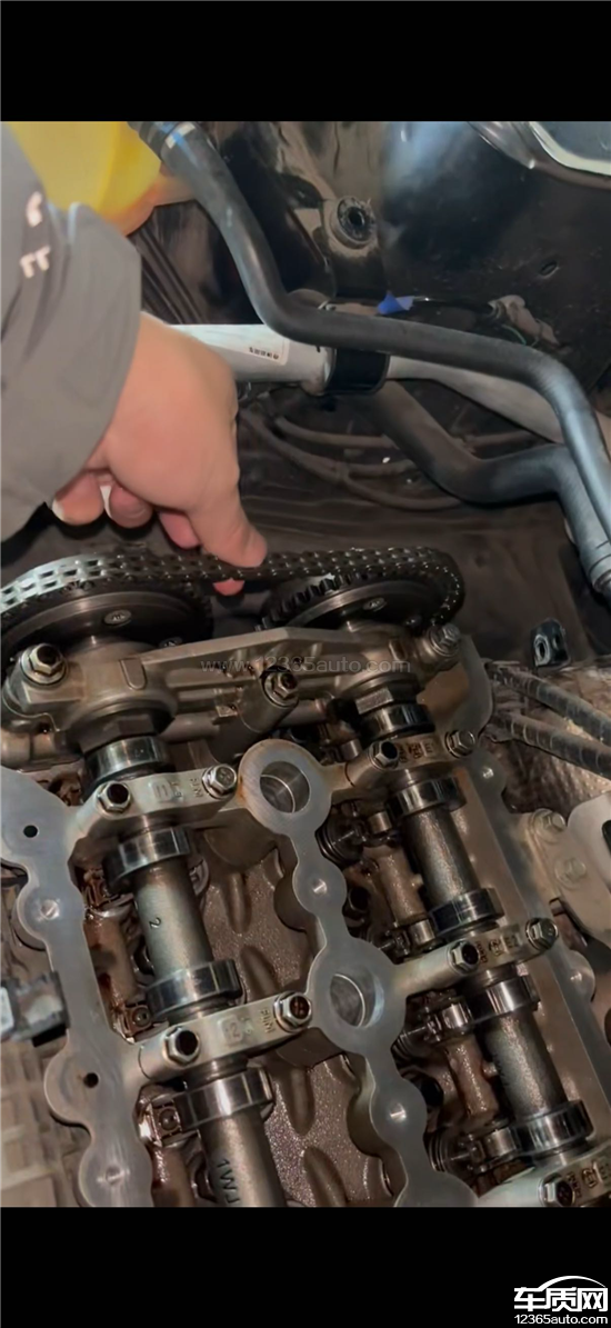 捷途X90 PLUS车辆正时链条故障 <em>气缸</em>损坏