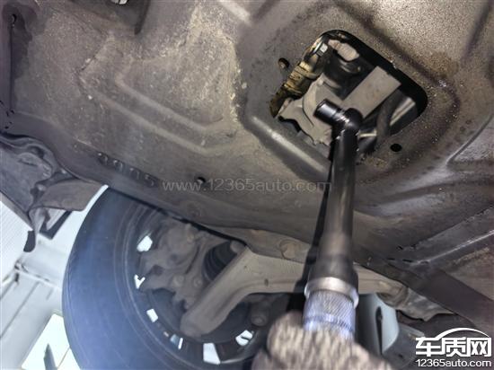 长安福特蒙迪欧<em>进气</em><em>歧管</em>漏油 要求处理