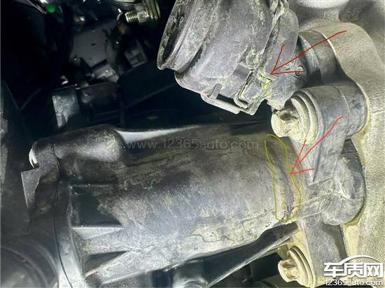 进口宝马3系GT<em>水泵</em>漏水 机油格底座漏水