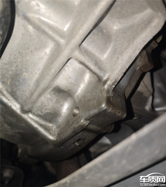 雷克萨斯ES<em>曲轴</em>后油封漏油 希望处理