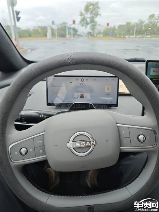 东风日产N7方向跑偏 全车多处异响