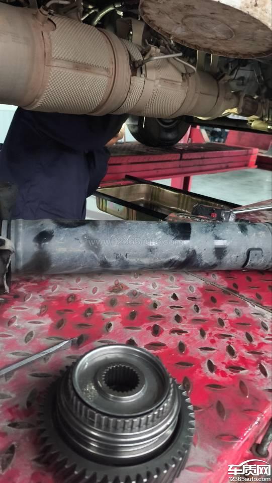 江淮骏铃V6<em>变速</em><em>箱</em>抖动 连续更换<em>变速</em><em>箱</em>总成