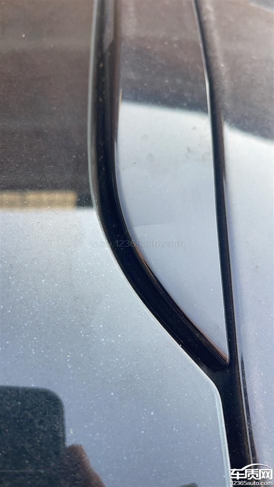 雪佛兰迈锐宝XL<em>高位</em><em>刹车灯</em>无故开裂