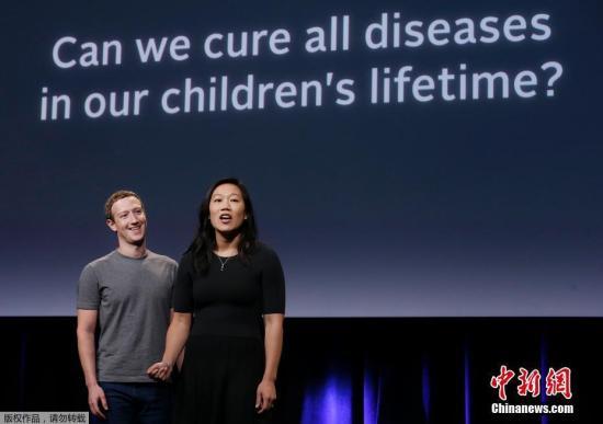 　Facebook CEO马克-扎克伯格（Mark Zuckerberg）及其妻子普里西拉·陈（Priscilla Chan）