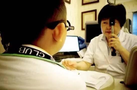 【视觉健康】保护眼健康 定期进行视光检查|屈