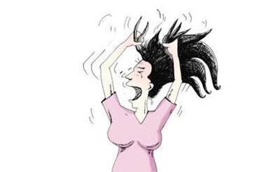 中学女孩拔头发上瘾:克服此类心理障碍需家庭支持