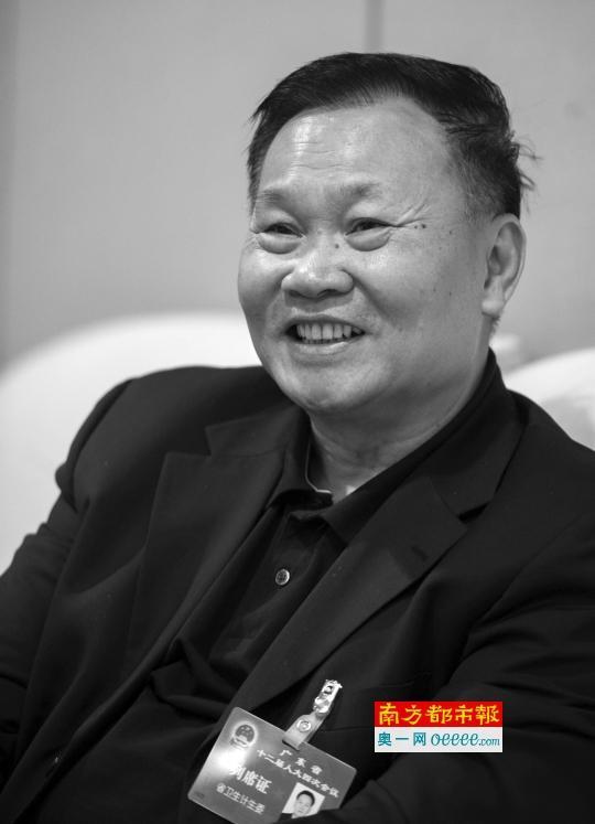 省卫计委主任陈元胜。