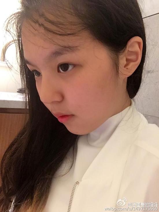 哈文晒女儿素颜美照 示爱:我喜欢的样子