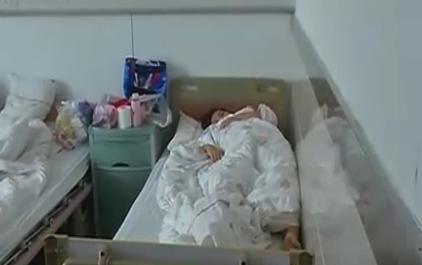 被咬孕妇 (视频截图)