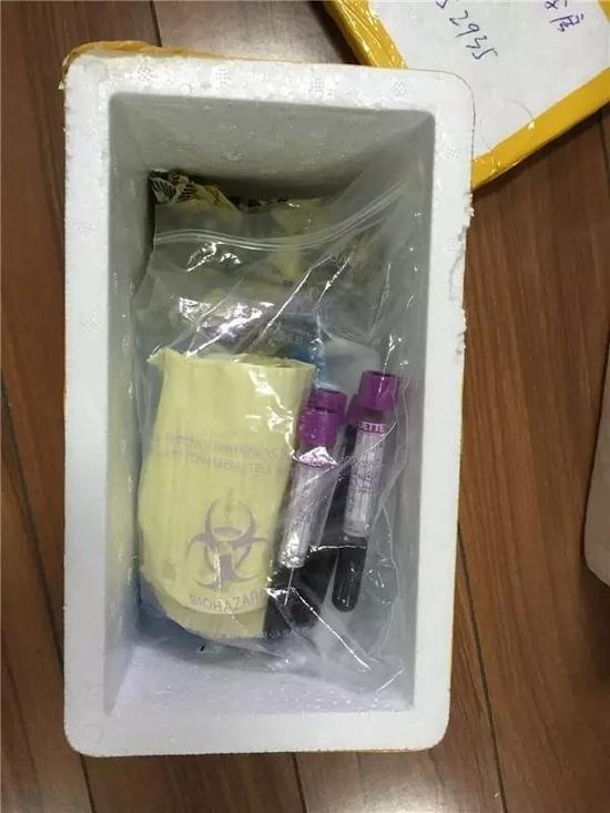 公安机关查获的泡沫包装盒、血液、冰袋、针管等抽血鉴定胎儿性别的工具