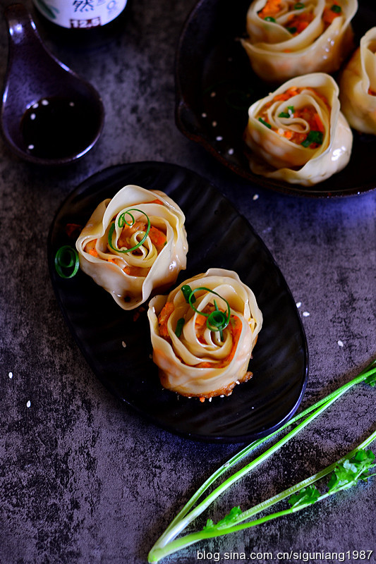 变着花样包饺子--玫瑰花形饺子(图)|玫瑰花|饺子