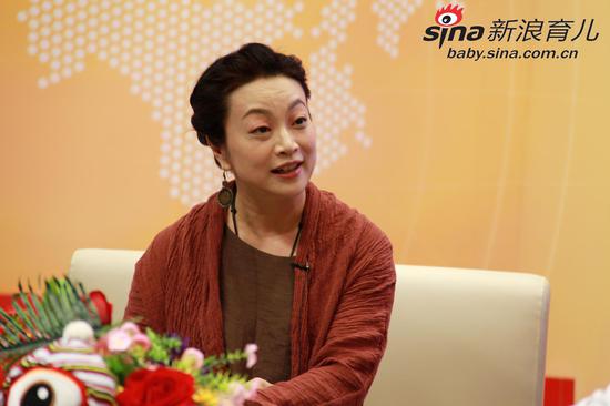 上海师范大学人文与传播学院教授、儿童文学作家 萧萍
