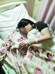 女教师下午生子