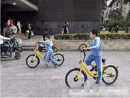 痛心!郑州12岁男孩骑小黄车摔倒 抢救无效死亡