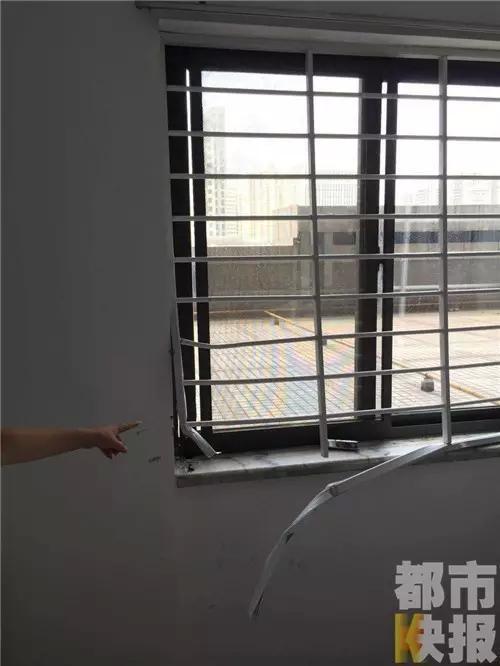 事发明场图