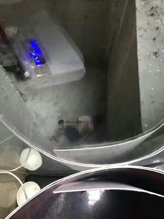 事发明场图