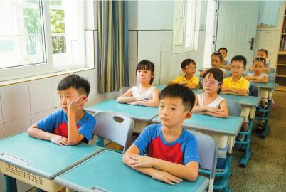 杭州这所小学近400名学生中,有11对双胞胎