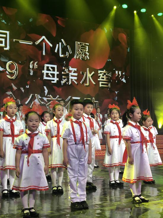 青少年经典诵读大会