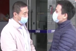 为救婴儿闯红灯司机与家属见面和解:双方存在误会