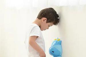 宝宝总憋尿 对健康危害不少