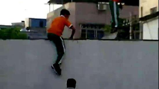 德国治逃学新规:孩子逃课 家长可能进监狱