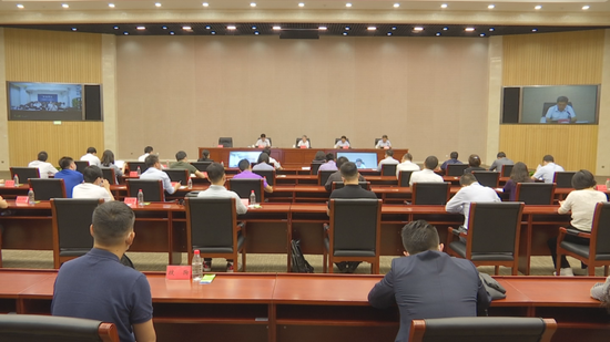 9月15日,中央网信办、教育部联合召开涉未成年人网课平台及网络环境专项治理视频推进会。