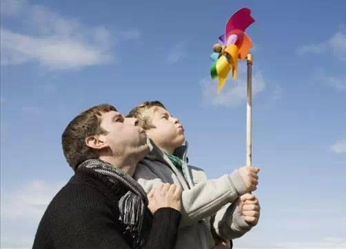 缺少父亲的陪伴 后果这么严重?