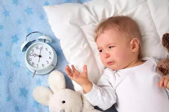 宝宝放下就醒怎么办 学会这5个动作绝不弄醒宝