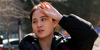 清纯靓丽的艺考小女生