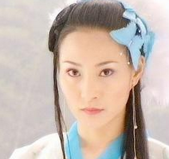 饰 沉鱼 刘莉莉1999年入行,代表角色有《三少爷的剑》中的沉鱼