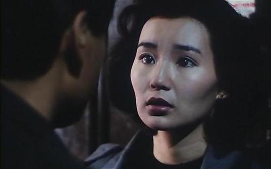 是《阿飞正传》里含蓄又果敢的售票员苏丽珍.