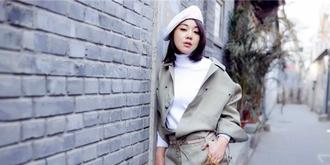 45岁的闫妮美成少女
