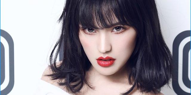拥有魅惑双眸的猫系少女