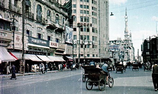 彩色老照片：1949年苏联摄影师镜头下的上海
