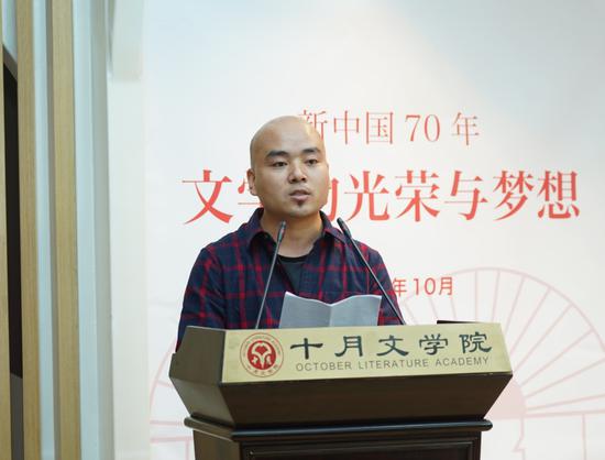 《长城守卫者》作者赵铁铭代表推优作品作家发言