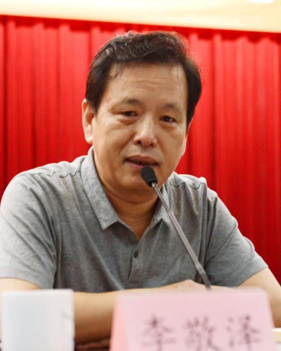 中国作协副主席 李敬泽