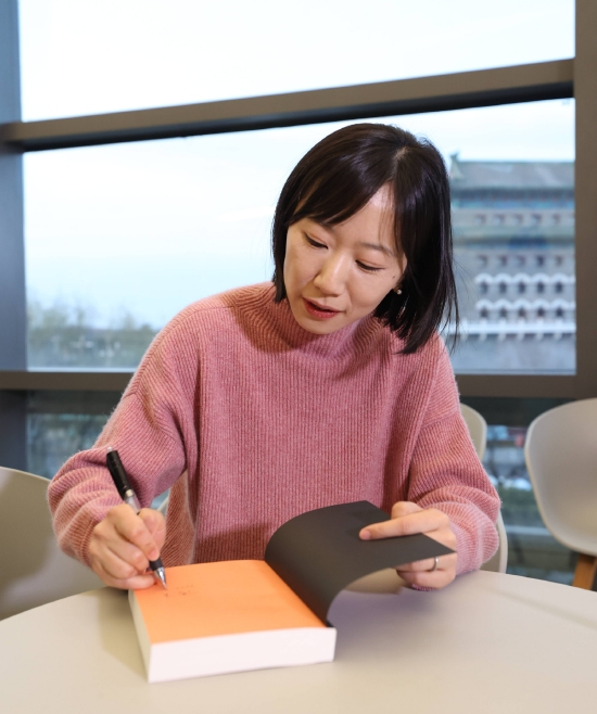 《斑马》作者傅真