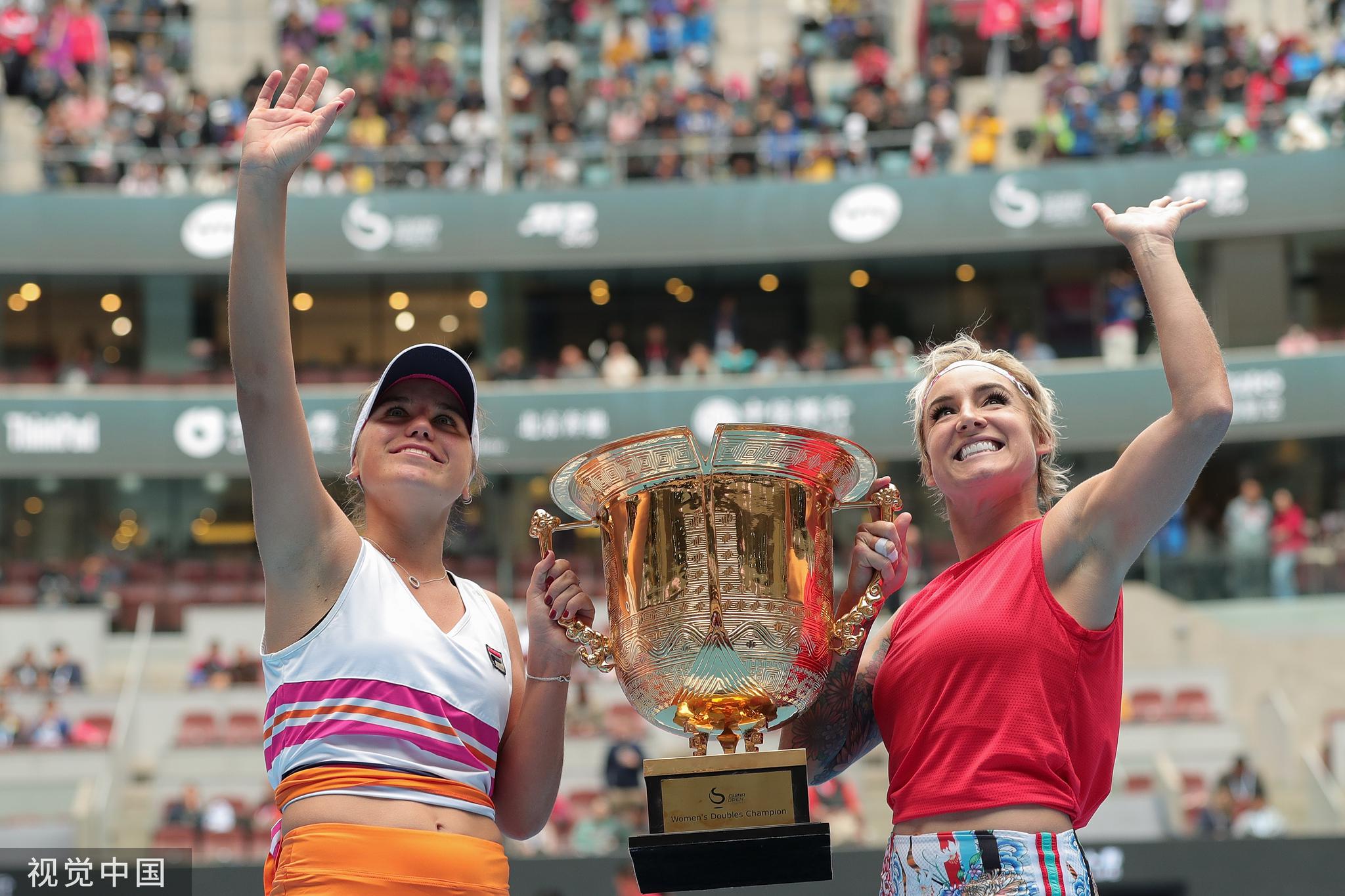 Playing together for the first time, Kenin and Mattek-Sands win women's  doubles title_Official Site of China Open