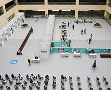 杭州启用多个新冠疫苗接种“方舱”