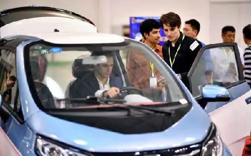 ▲中国新能源汽车受到国外采购商青睐。