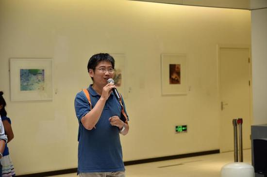 清华大学校友总会文艺负责人郝志杰致辞