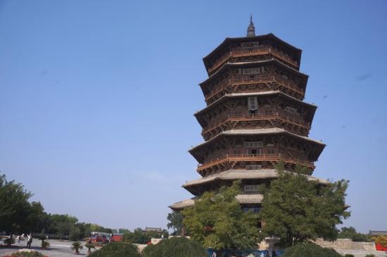 山西应县佛宫寺释迦塔,是是世界现存最古老、最高的木塔。