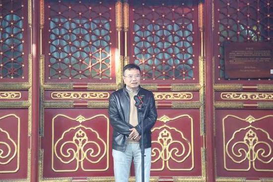 北京大学艺术学院副院长，著名策展人彭峰致辞
