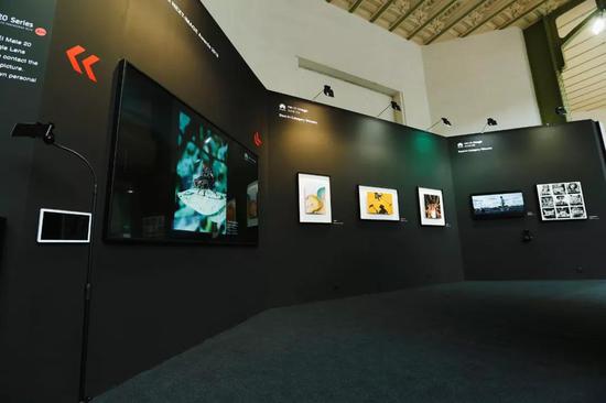 华为新影像展览现场。