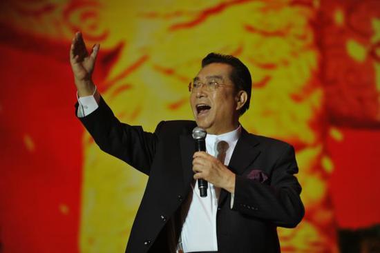 (著名男高音歌唱家李双江金曲重现:《北京颂歌》)