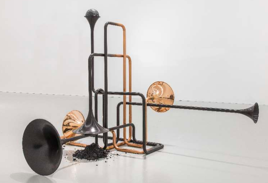 Alicja Kwade《Hypothetisches Gebilde》(2017)在上海余德耀美术馆展出